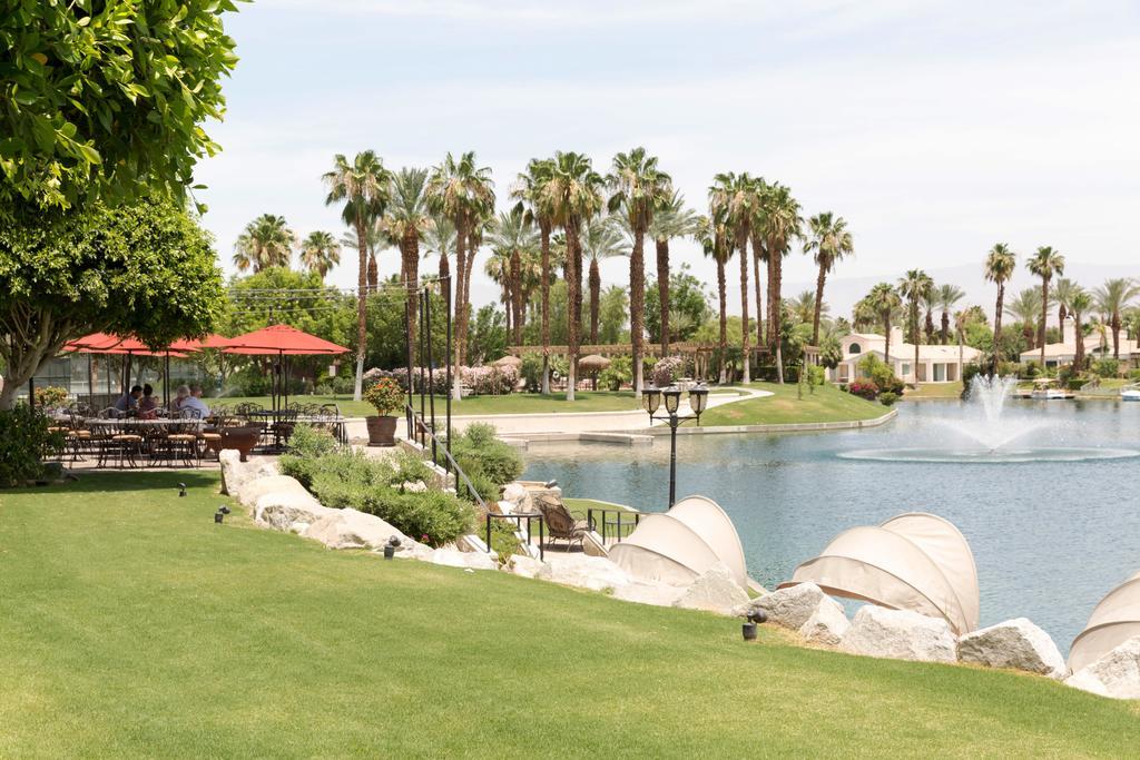 The Chateau At Lake La Quinta Exterior foto